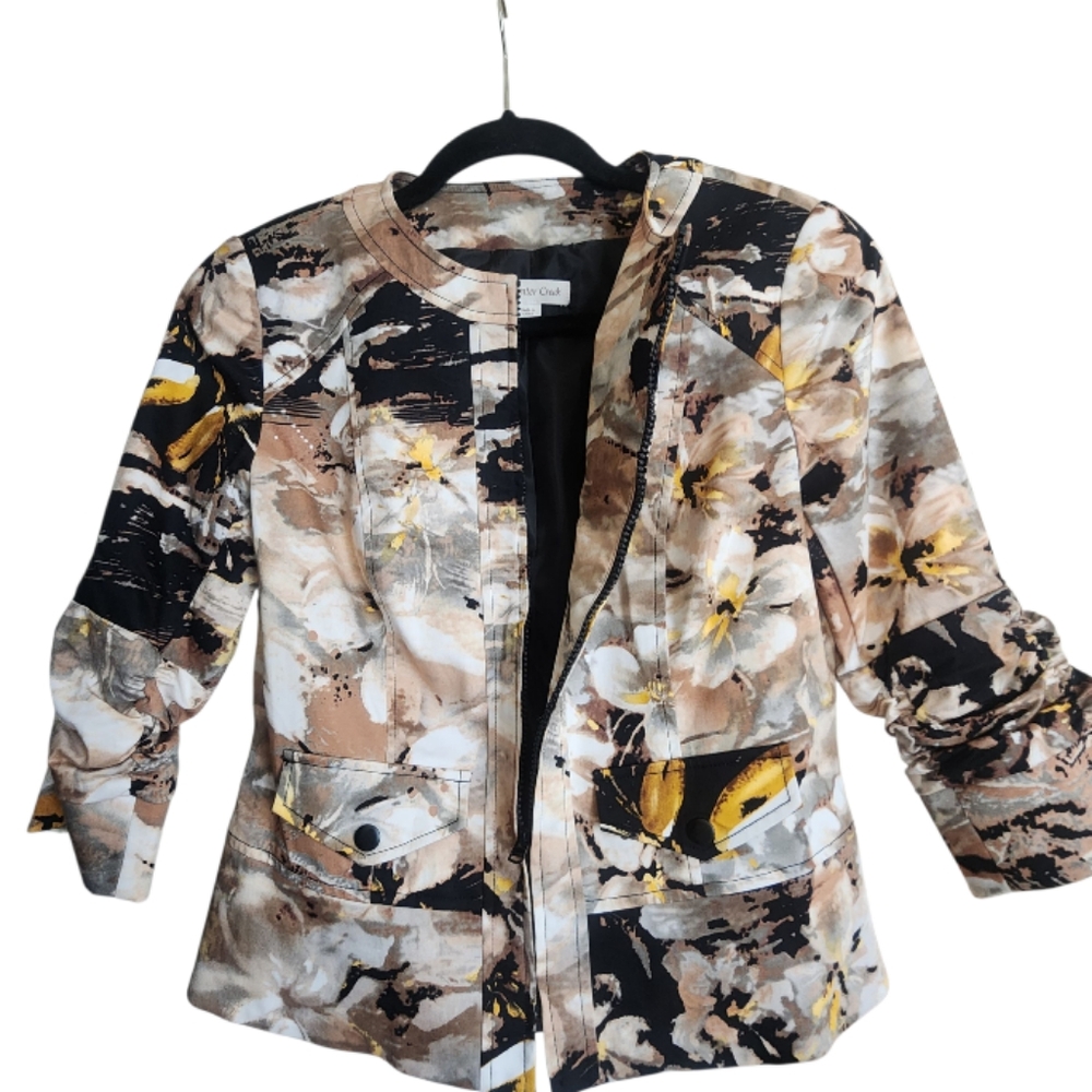 Floral Patterned Jacket - Picture 3 of 10